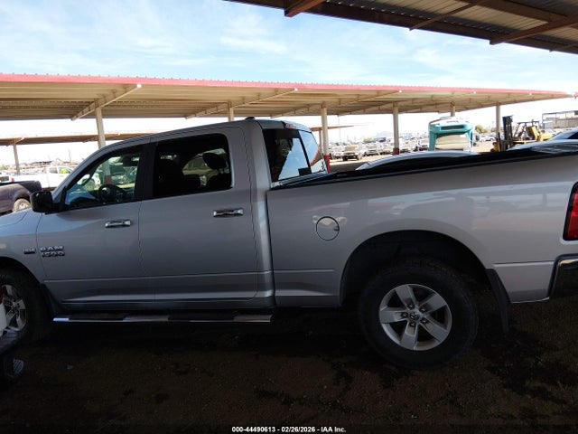 1C6RR7TTXJS162646 RAM 1500 Slt 4x4 6&#039;4 Box