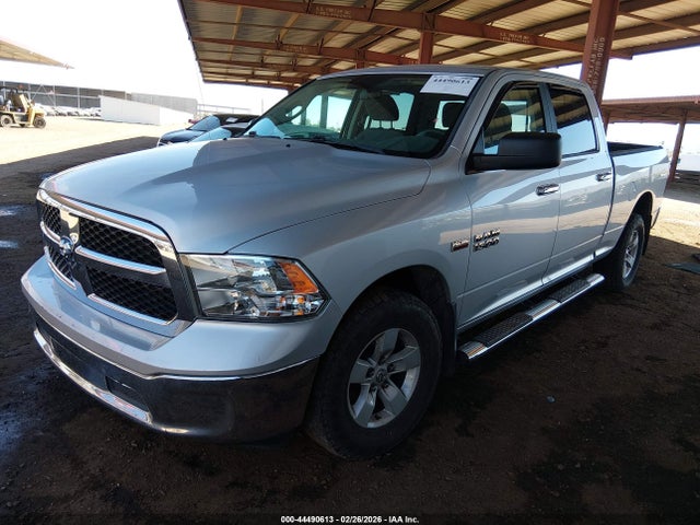 1C6RR7TTXJS162646 RAM 1500 Slt 4x4 6&#039;4 Box