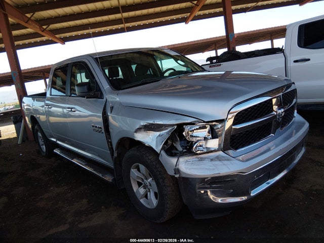 1C6RR7TTXJS162646 RAM 1500 Slt 4x4 6&#039;4 Box