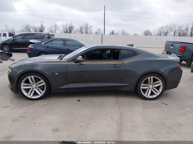 Chevrolet Camaro 2lt 2017 1G1FD1RS8H0101770 Image 14