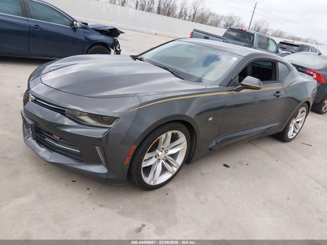 Chevrolet Camaro 2lt 2017 1G1FD1RS8H0101770 Image 2