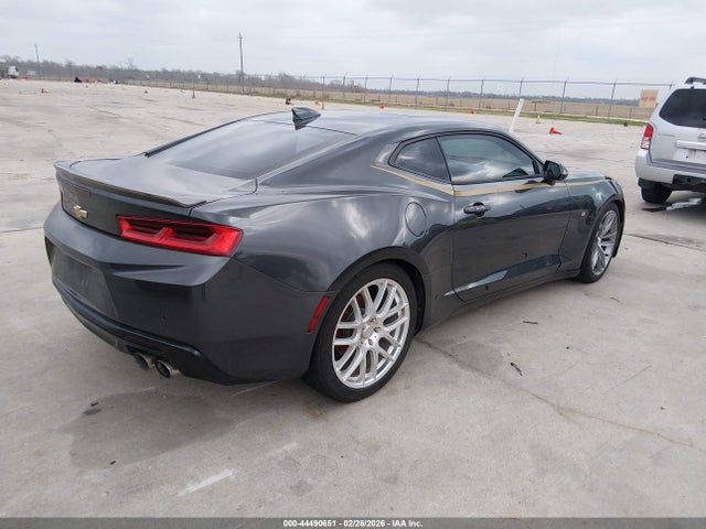 Chevrolet Camaro 2lt 2017 1G1FD1RS8H0101770 Image 4