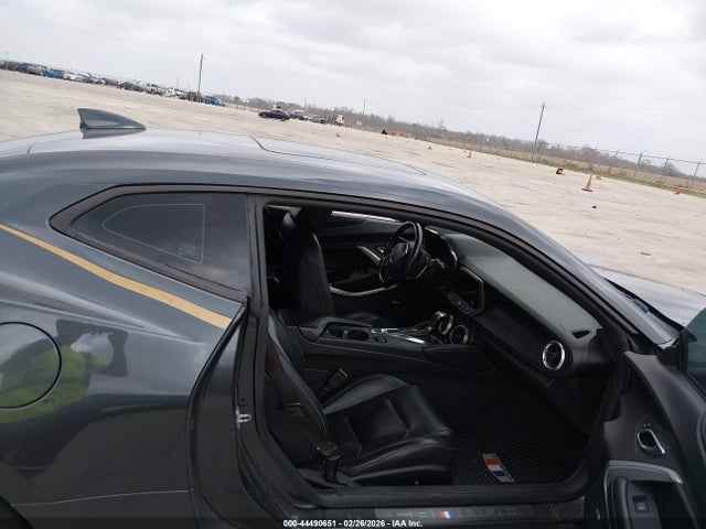 Chevrolet Camaro 2lt 2017 1G1FD1RS8H0101770 Image 5