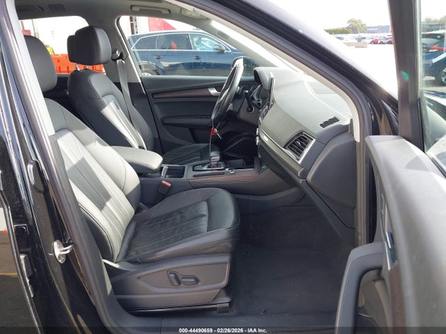 2022 AUDI Q5 WA1EAAFY9N2131083 Photo 4