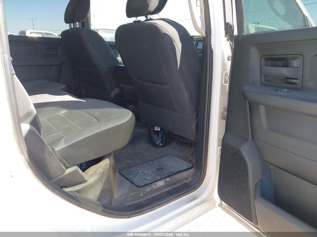 Продаж на аукціоні авто 2022 Ram 1500 Classic Tradesman  4x4 5'7 Box, vin: 3C6RR7KG5NG375523, номер лоту: 44490672