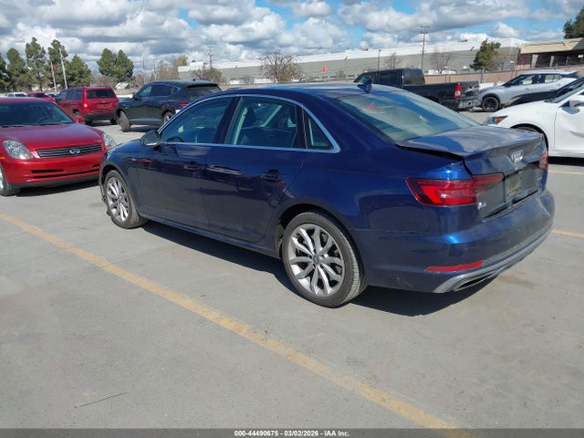 2019 AUDI A4 WAUENAF40KN011381 Photo 2