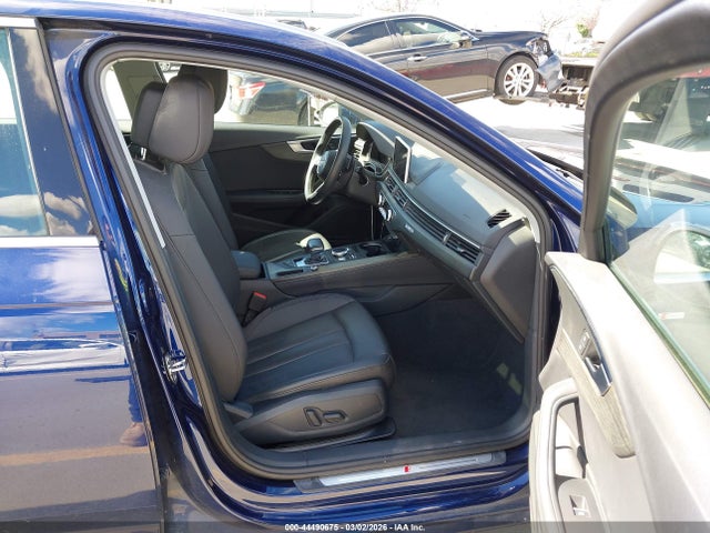 2019 AUDI A4 WAUENAF40KN011381 Photo 4