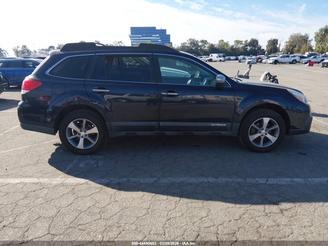 Subaru Outback 2.5i Limited 2014 4S4BRBPC4E3282185 Image 13