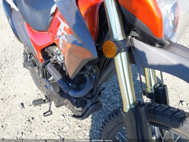 LZSJCNTB5J1000267 Enduro Zongshen Tt250