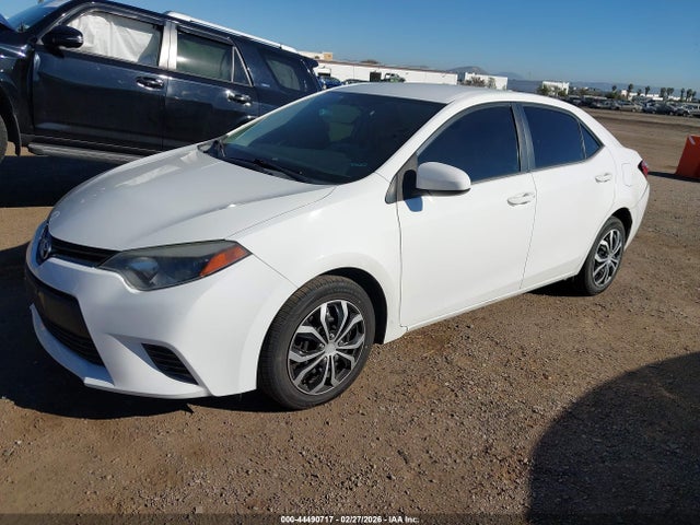 Toyota COROLLA LE 2016 5YFBURHE1GP399082 Image 2