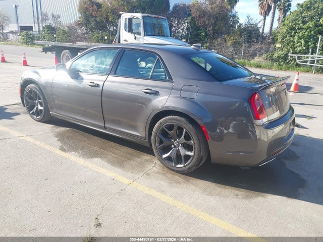 2021 Chrysler 300 300s მანქანა იყიდება აუქციონზე, vin: 2C3CCABT7MH592696, აუქციონის ნომერი: 44490761