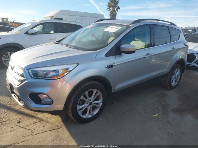 1FMCU0GD6JUA75771 Ford ESCAPE SE