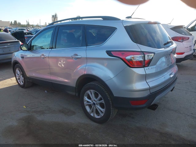 1FMCU0GD6JUA75771 Ford ESCAPE SE