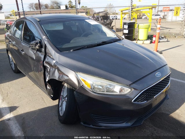 Ford FOCUS SE 2015 1FADP3F23FL369410 Image 1