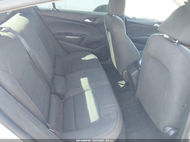 1G1BC5SM1J7134515 Chevrolet Cruze Ls Auto