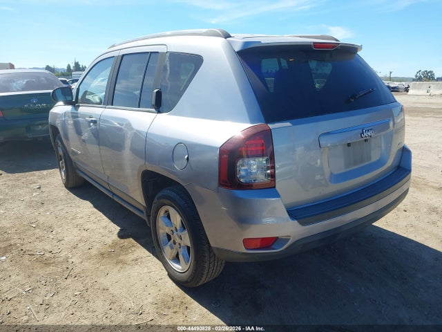 1C4NJCEA3FD198435 Jeep Compass Latitude