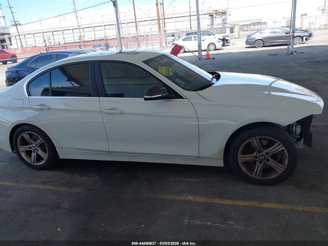 44490837 :رقم المزاد ، WBA3C1C55FK118511 vin ، 2015 Bmw 328i مزاد بيع