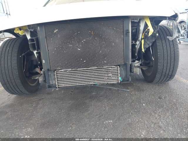 44490837 :رقم المزاد ، WBA3C1C55FK118511 vin ، 2015 Bmw 328i مزاد بيع
