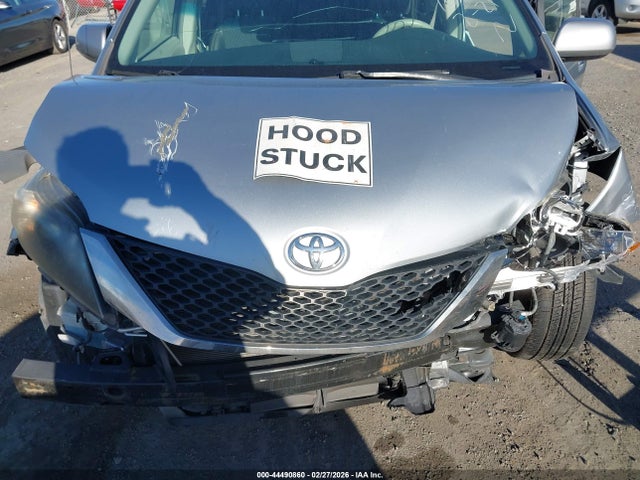 Toyota Sienna Se 8 Passenger 2014 5TDXK3DC4ES440306 Image 10