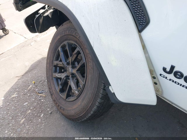 2022 Jeep Gladiator Altitude 4x4 მანქანა იყიდება აუქციონზე, vin: 1C6HJTAG5NL143553, აუქციონის ნომერი: 44490866