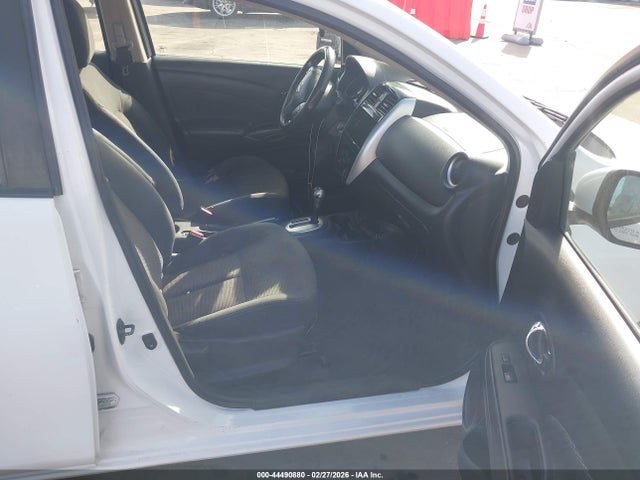 3N1CN7AP9JL862286 Nissan Versa 1.6 Sv