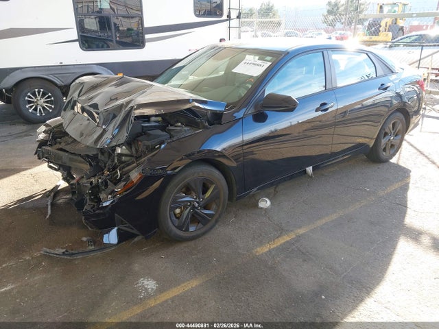 KMHLM4AG4MU200281 Hyundai ELANTRA SEL