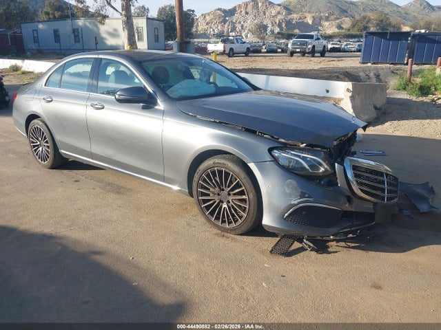 2017 MERCEDES-BENZ E 300 WDDZF4JB8HA067535