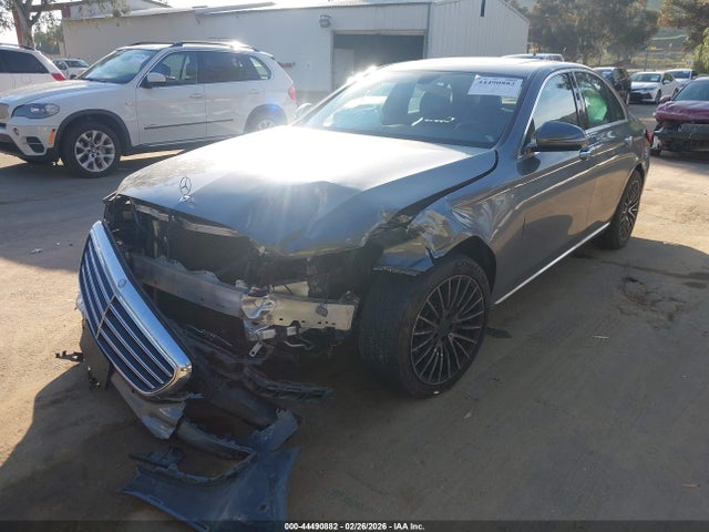 2017 MERCEDES-BENZ E 300 WDDZF4JB8HA067535 Photo 1