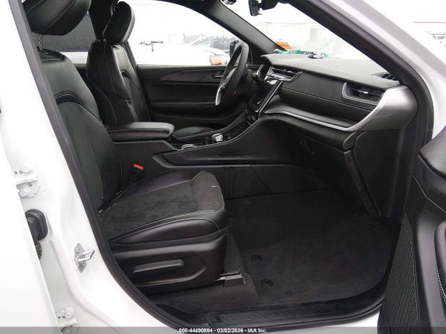 2025 Jeep Grand Cherokee L Altitude X 4x4 მანქანა იყიდება აუქციონზე, vin: 1C4RJKAG6S8669972, აუქციონის ნომერი: 44490884