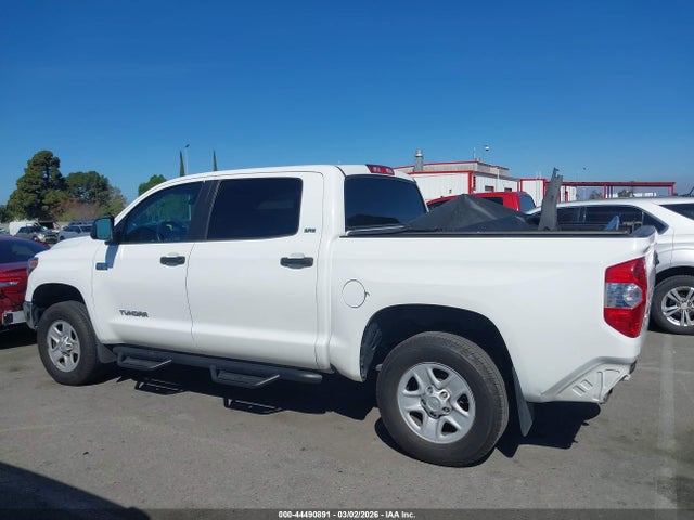 5TFEY5F12JX231583 Toyota Tundra Sr5 5.7l V8