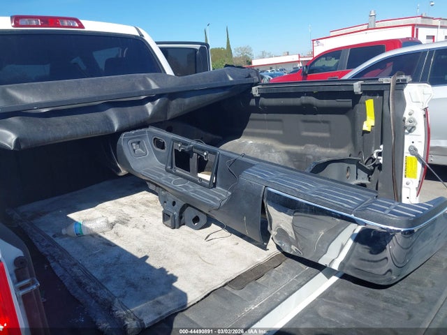 5TFEY5F12JX231583 Toyota Tundra Sr5 5.7l V8