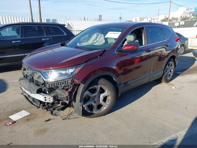 44490898 :رقم المزاد ، 7FARW1H86JE004339 vin ، 2018 Honda Cr-v مزاد بيع