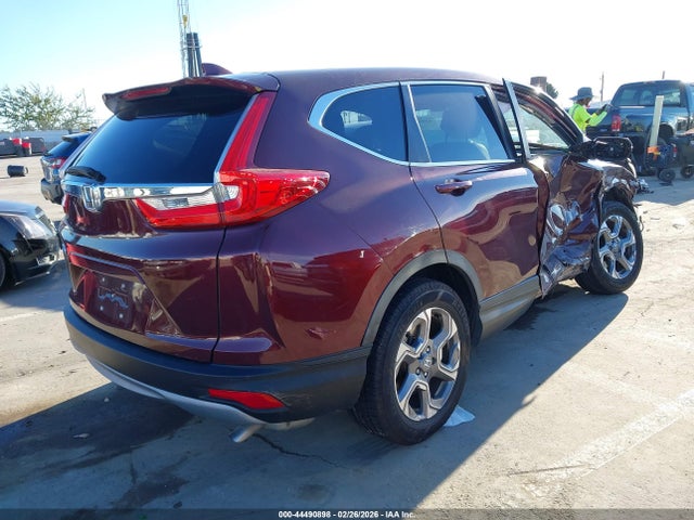 44490898 :رقم المزاد ، 7FARW1H86JE004339 vin ، 2018 Honda Cr-v مزاد بيع