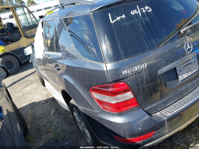 2011 MERCEDES-BENZ ML 350 BLUETEC 4JGBB2FB1BA741922 Photo 2