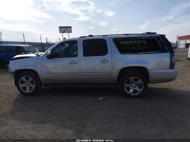 2013 Gmc Yukon Xl 1500 Slt მანქანა იყიდება აუქციონზე, vin: 1GKS2KE7XDR174460, აუქციონის ნომერი: 44490916