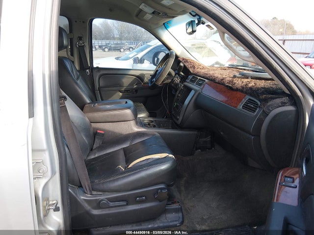 2013 Gmc Yukon Xl 1500 Slt მანქანა იყიდება აუქციონზე, vin: 1GKS2KE7XDR174460, აუქციონის ნომერი: 44490916