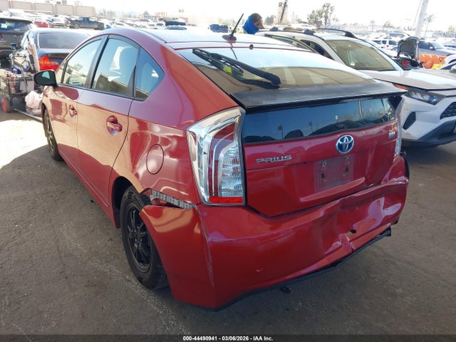 Toyota Prius Three 2015 JTDKN3DU7F1939917 Image 3