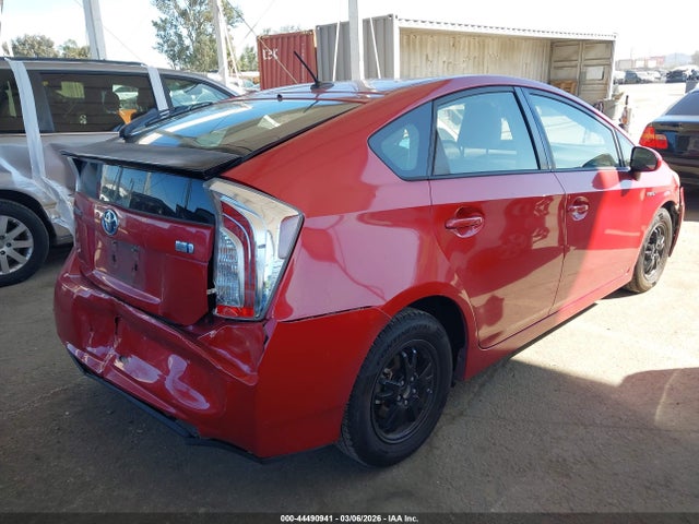 Toyota Prius Three 2015 JTDKN3DU7F1939917 Image 4