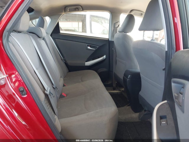 Toyota Prius Three 2015 JTDKN3DU7F1939917 Image 8