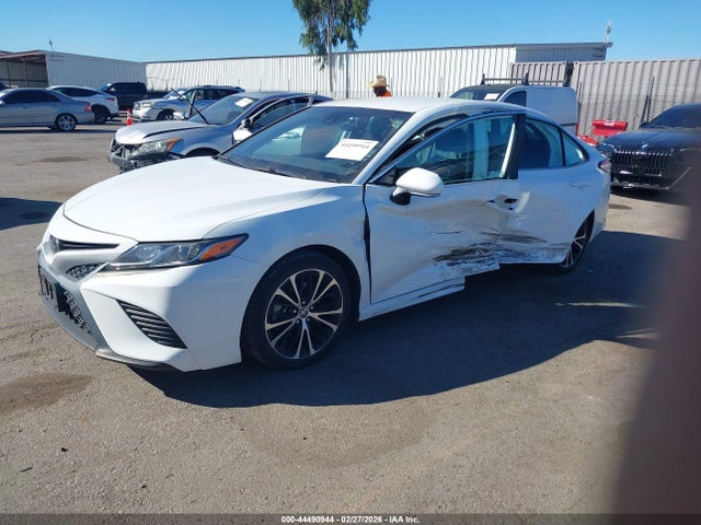 4T1M11AK6LU510415 Toyota CAMRY SE
