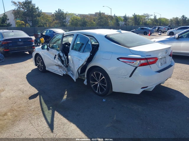 4T1M11AK6LU510415 Toyota CAMRY SE
