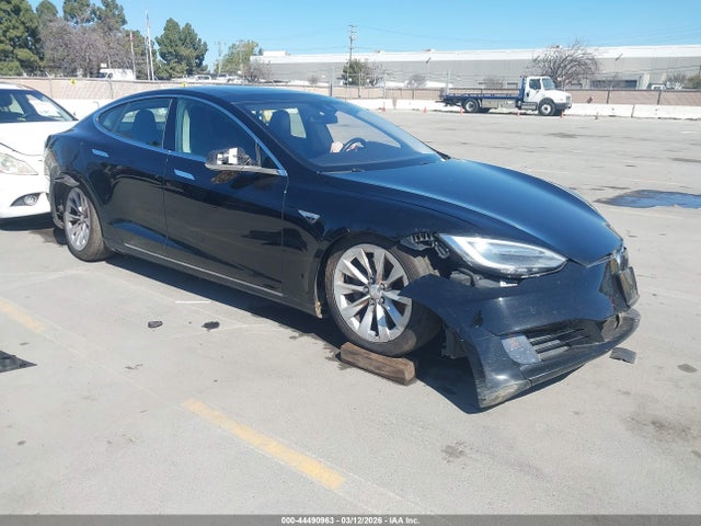 2016 TESLA MODEL S 5YJSA1E23GF136933 Photo 0