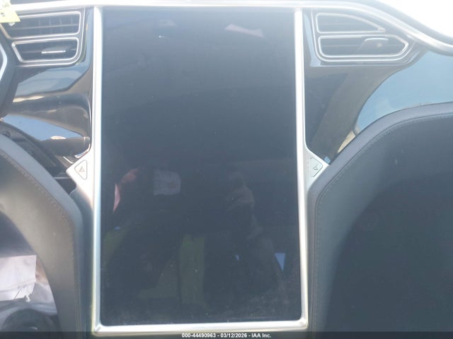 Продаж на аукціоні авто 2016 Tesla Model S 60d/70d/75d/85d/90d, vin: 5YJSA1E23GF136933, номер лоту: 44490963