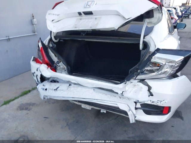 Honda Civic Lx 2019 2HGFC2F64KH512529 Image 17