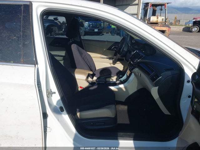 Aukcja sprzedaży 2017 Honda Accord Ex-l V6, vin: 1HGCR3F02HA002948, numer aukcji: 44491027