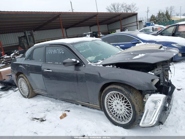 Aukcja sprzedaży 2016 Chrysler 300 Limited, vin: 2C3CCAAG0GH216530, numer aukcji: 44491082