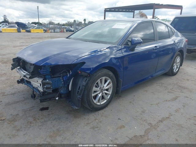 Toyota CAMRY LE 2025 4T1DAACK1SU112685 Image 2