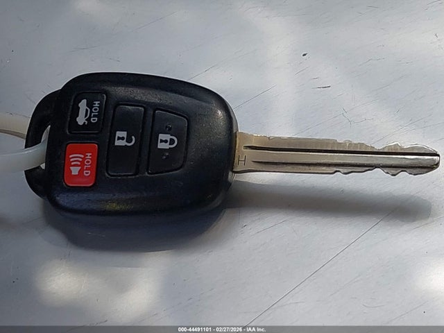 5YFBURHE7FP253607 Toyota Corolla S Plus