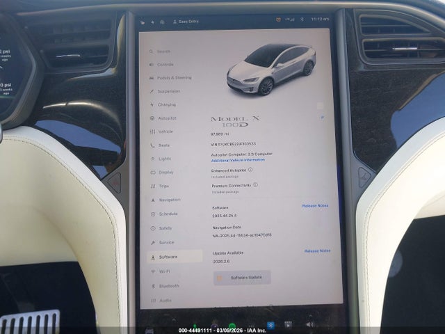 44491111 :رقم المزاد ، 5YJXCBE22JF103533 vin ، 2018 Tesla Model X مزاد بيع