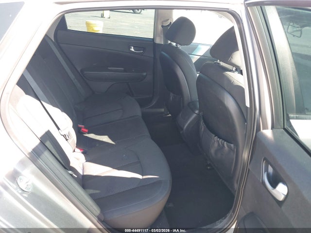 5XXGT4L35GG090614 KIA Optima Lx